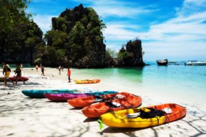 พายเรือคายัค เกาะห้อง