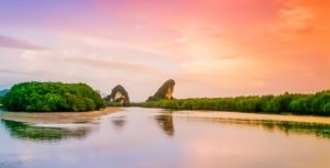 เขาขนาบน้ำ