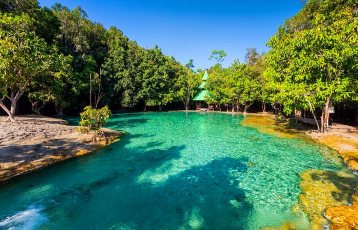emerald-pool สระมรกต