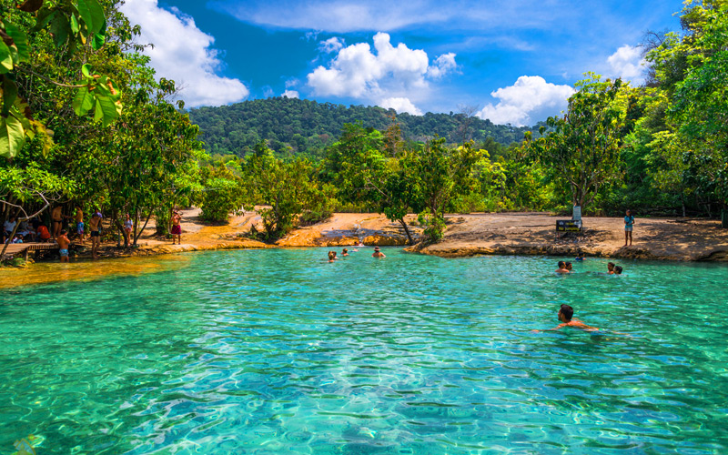 Emerald-pool สระมรกต