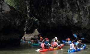 พายเรือคายัคท่าเลน